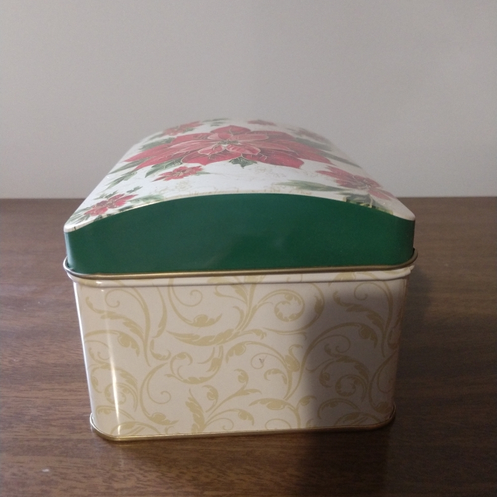 Christmas metal box
